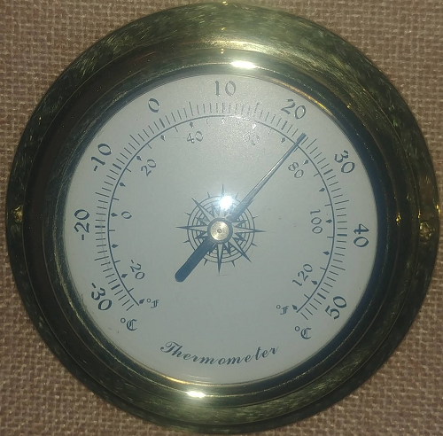 thermometer, example of interval data type
